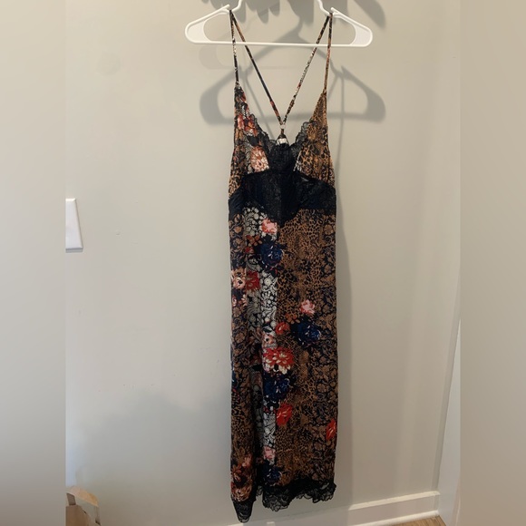 Free people Right now midi slip dress lace trim with slits NWT Size small - Picture 4 of 7